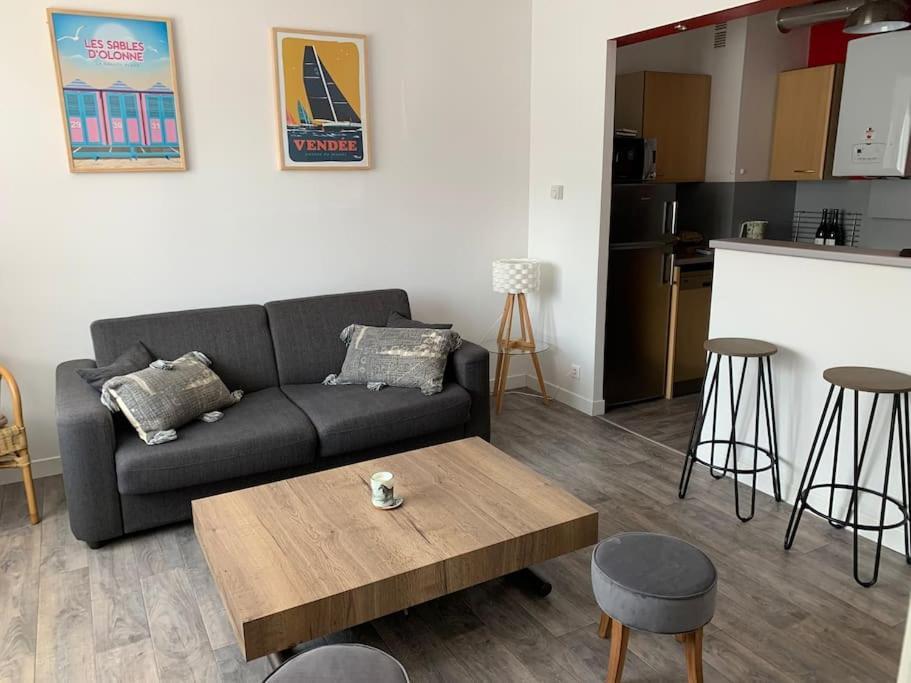Appartement D'olonne, Les Presidents, Lumineux, 150 M. *